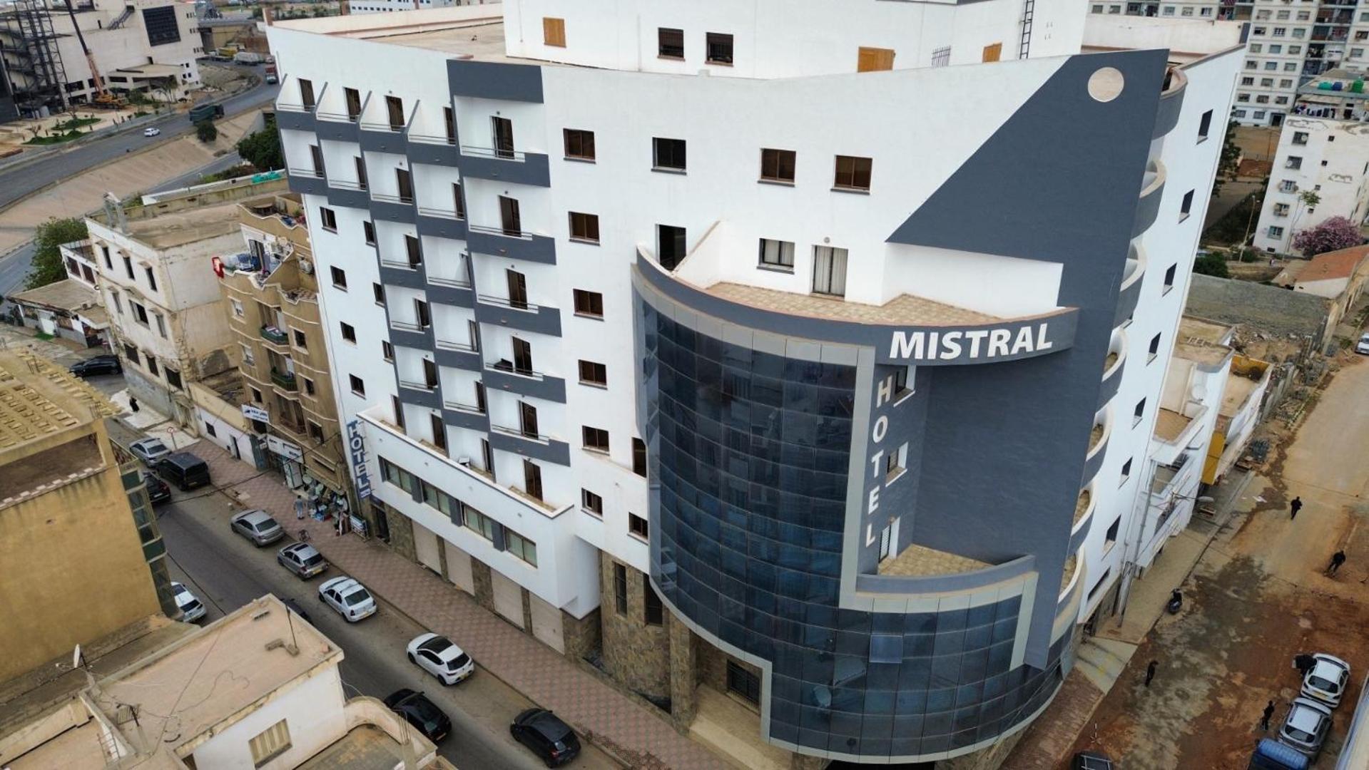 hôtel MISTRAL Orão Exterior foto